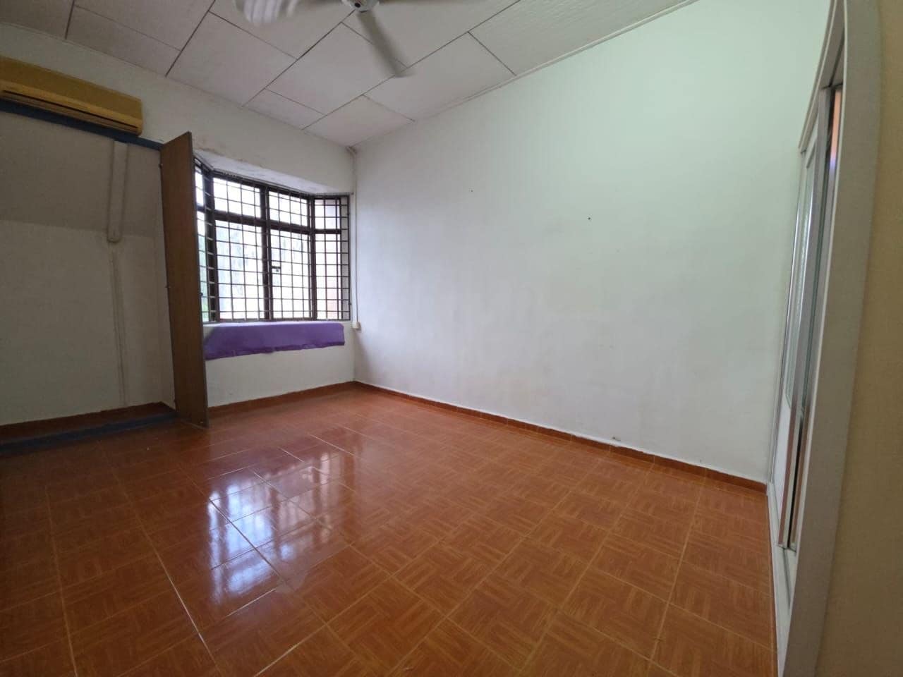 2-Storey Terrace Taman Pulai Utama โ photo 1