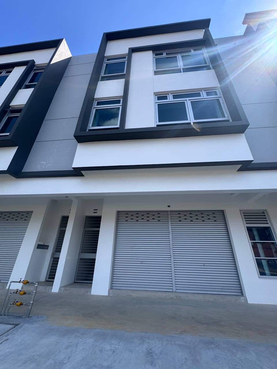 3 Storey Shoplot Adda Heights