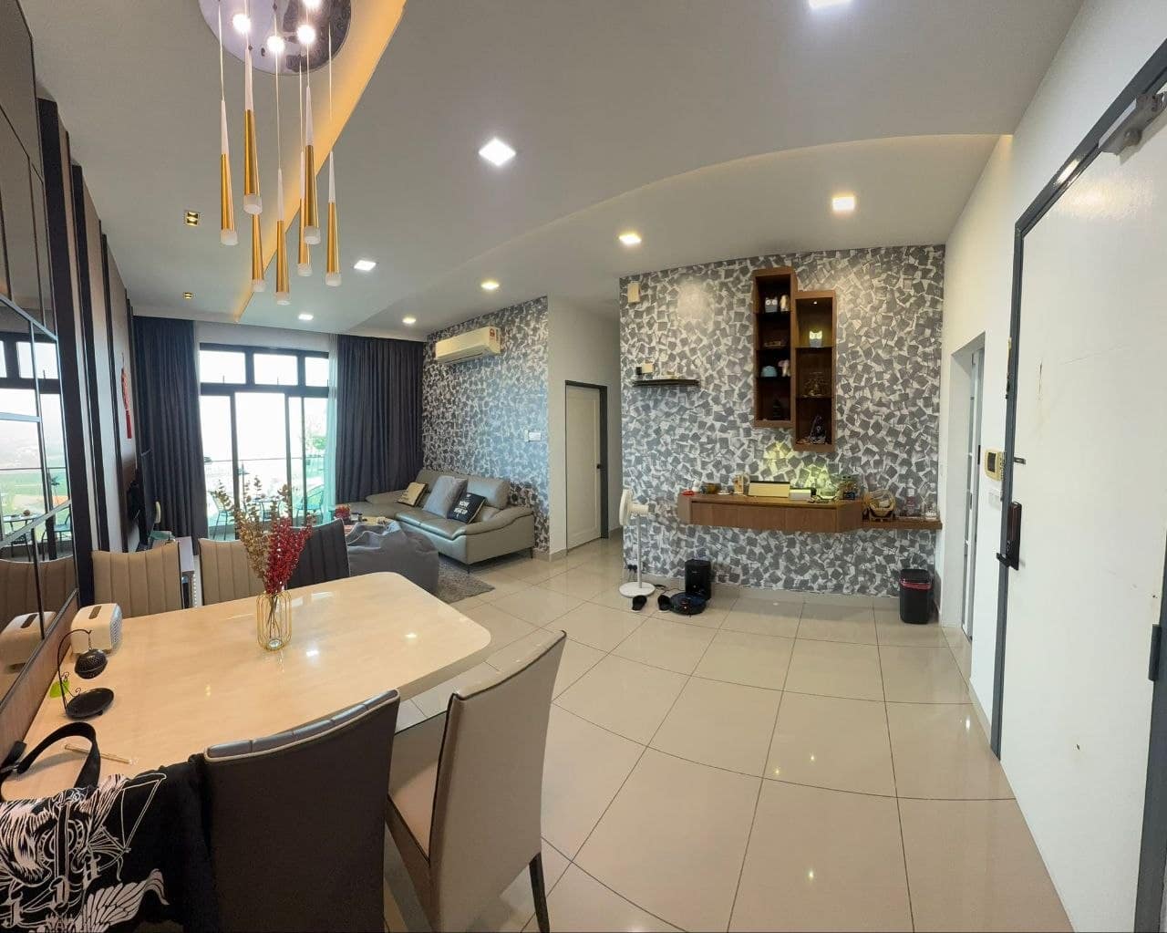 For Sale
D'summit residence @ kempas Utama, near … – photo 1