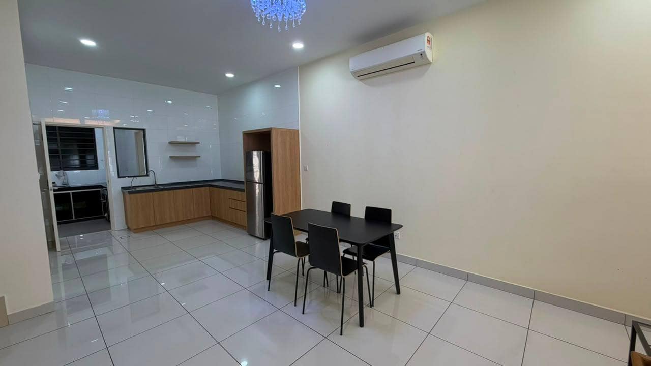 Double Storey Terrace House Valley West 1 Horizon Hill – photo 1