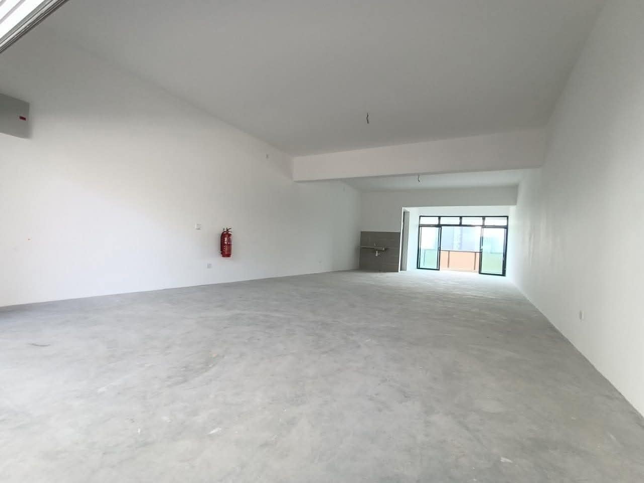 Shop Unit Pusat Perdagangan Ion Akses – photo 1