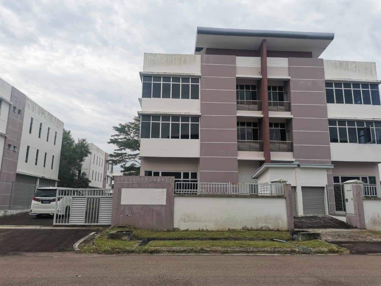 3-Storey Semi-Detached Factory I-Parc, Gelang Patah