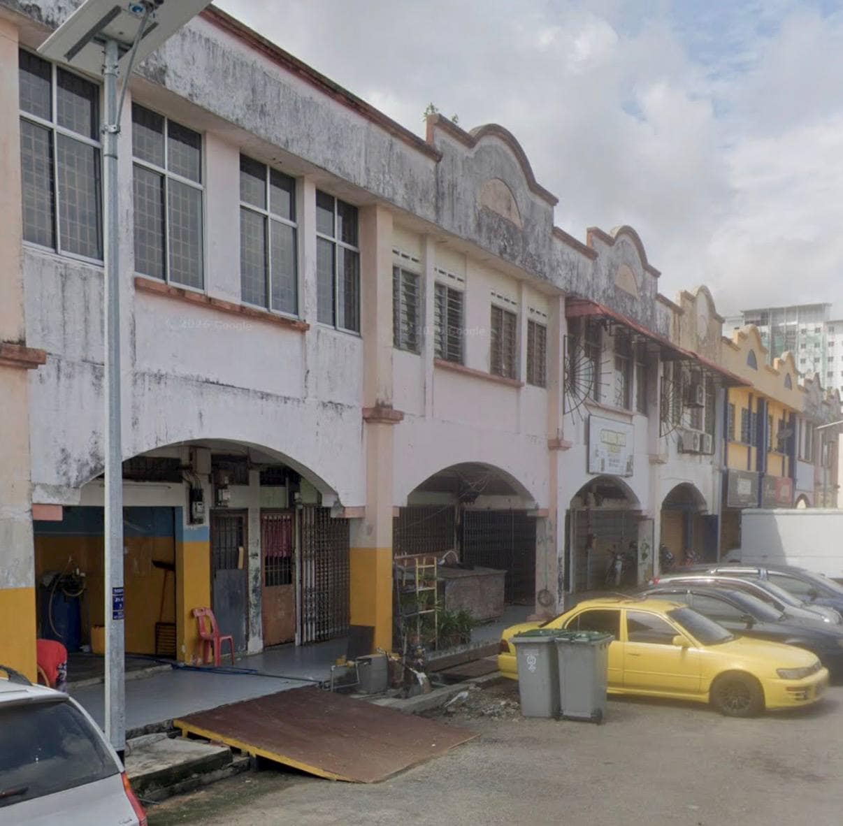 Double Storey Shoplot Seri Alam – photo 1