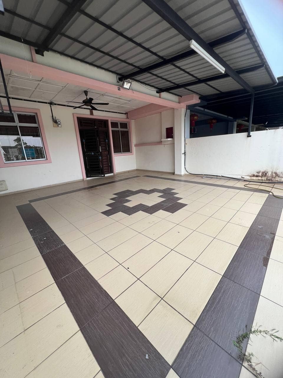 Single Storey Terrace House Bukit Indah – photo 1
