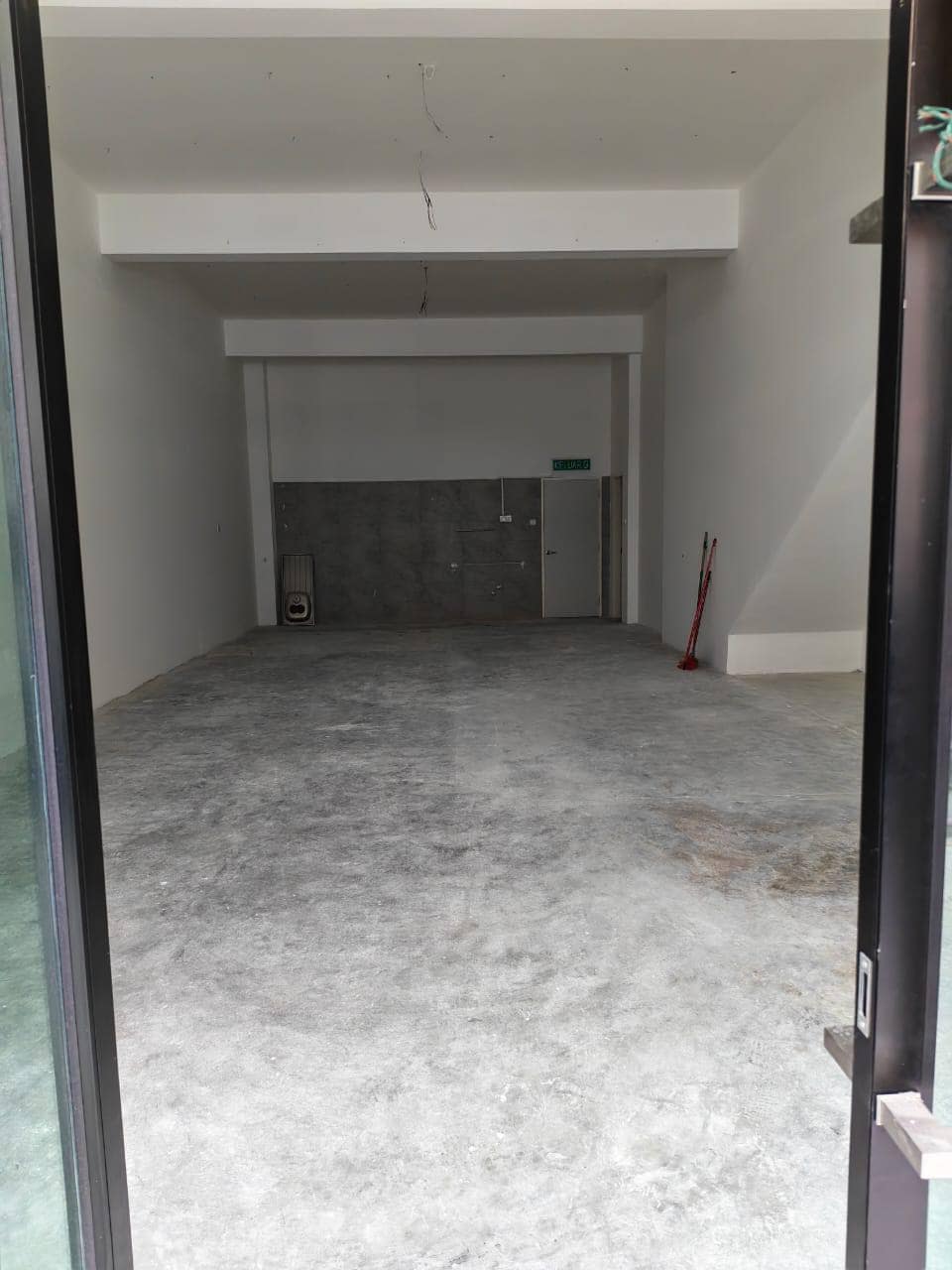Ground Floor Shoplot Pelangi Avenue – photo 1