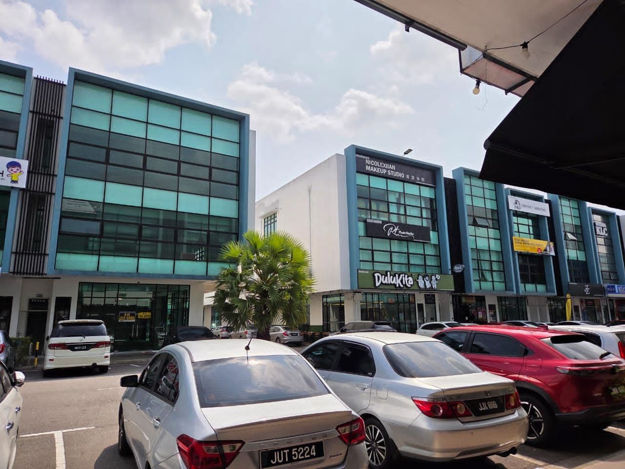 3-Storey Endlot Shop Bandar Dato Onn
