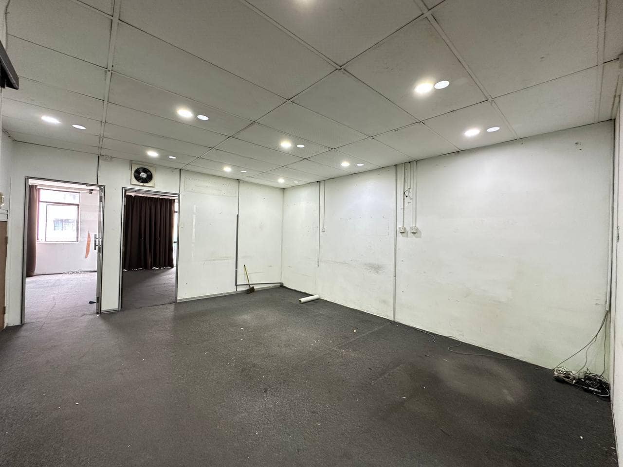 Shop Office Permas Jaya – photo 1
