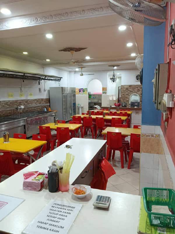 3 Storey Shop Senai Utama