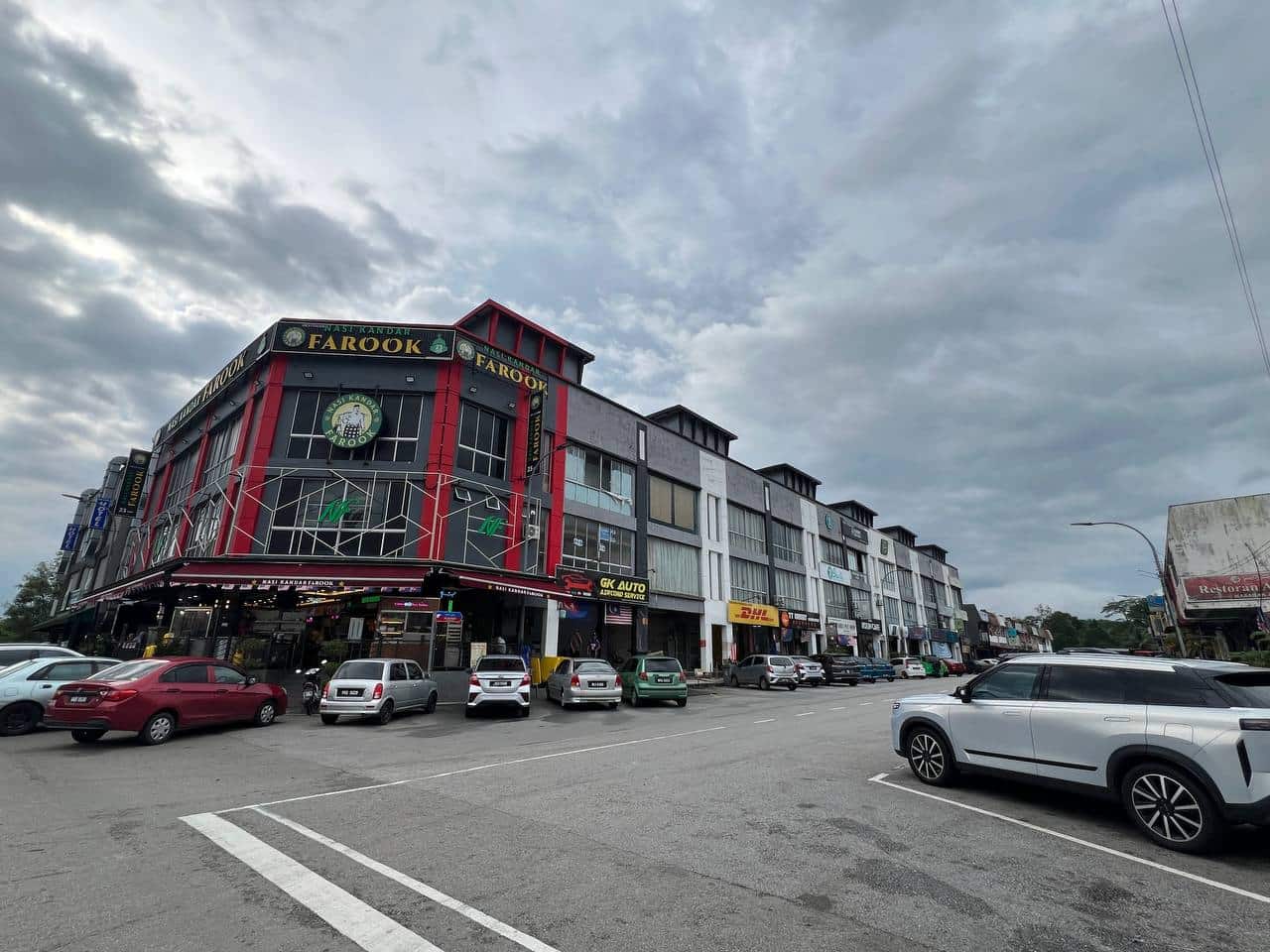 3-Storey Shop Intermediate Jalan Indah