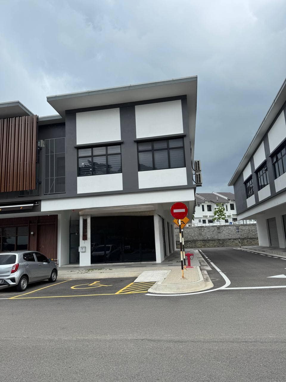 Double Storey Shoplot Taman Indahpura – photo 1