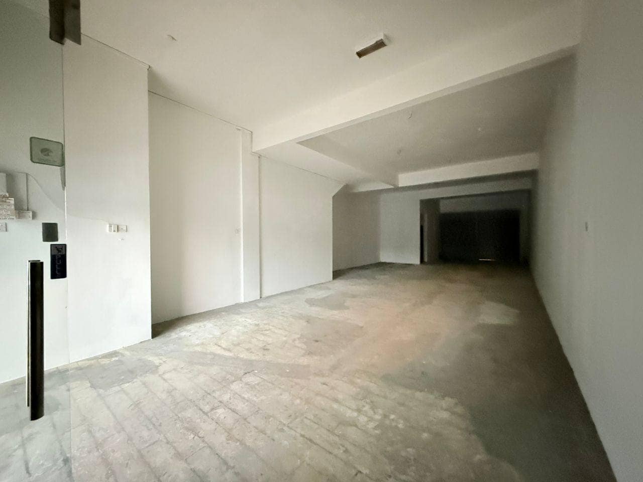 3 Storey Shop Lot Mutiara Mas – photo 1