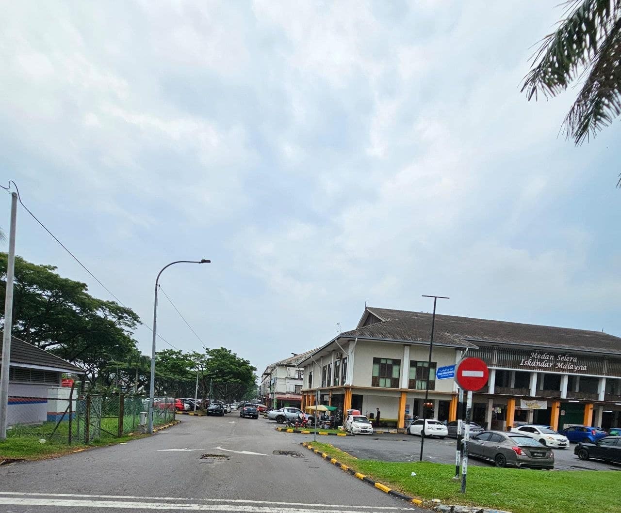 4 Storey Shop Lot Jalan Medan Perintis – photo 1