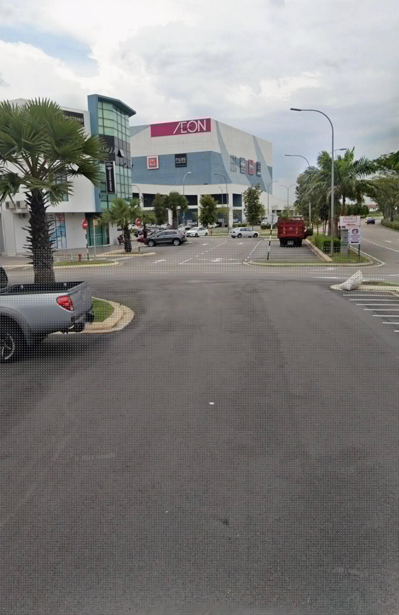 3-Storey Shoplot Jalan Perjiranan 4/x – photo 1