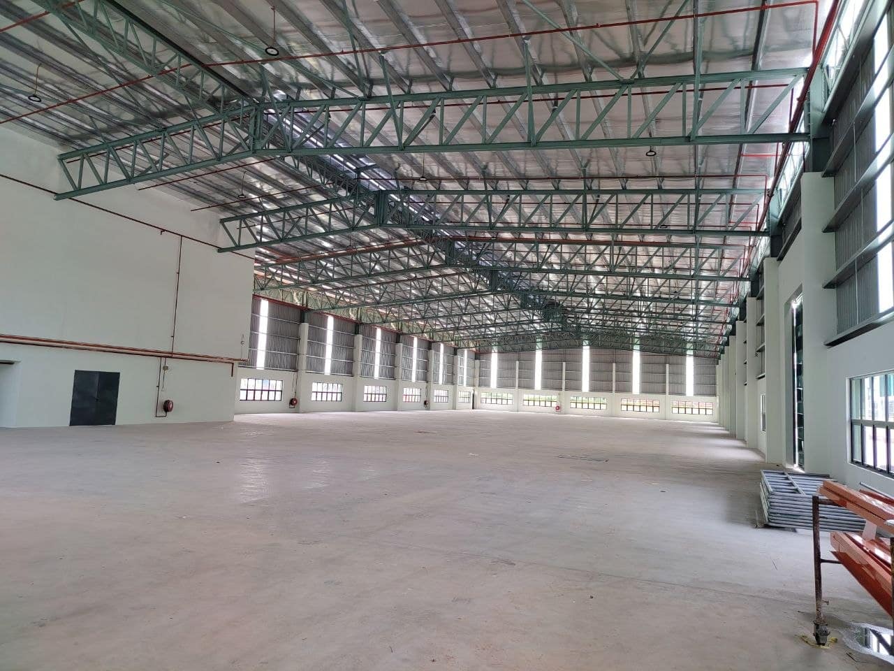 Detached Factory Taman Perindustrian Maju Jaya – photo 1