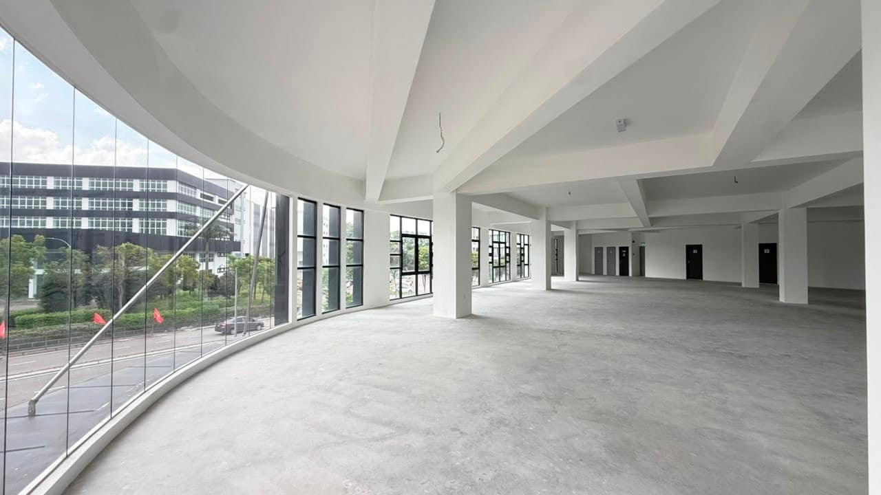 Shoplot Bukit Indah – photo 1