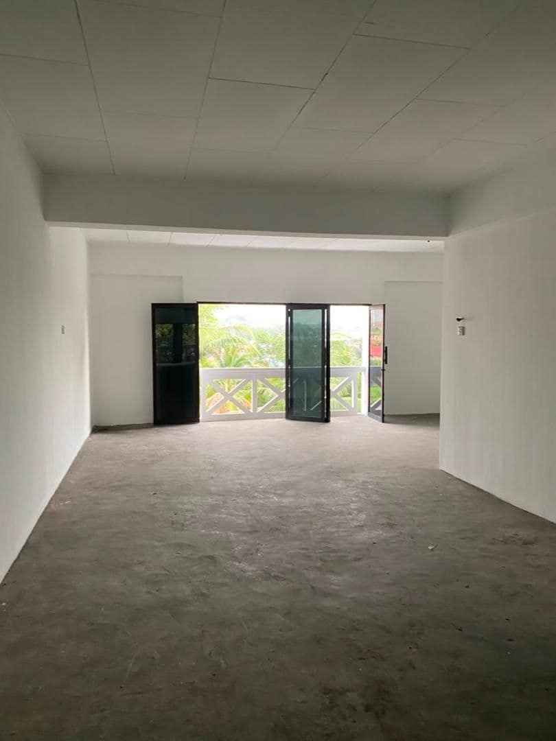 3 Storey Shoplot Taman Tampoi Utama – photo 1