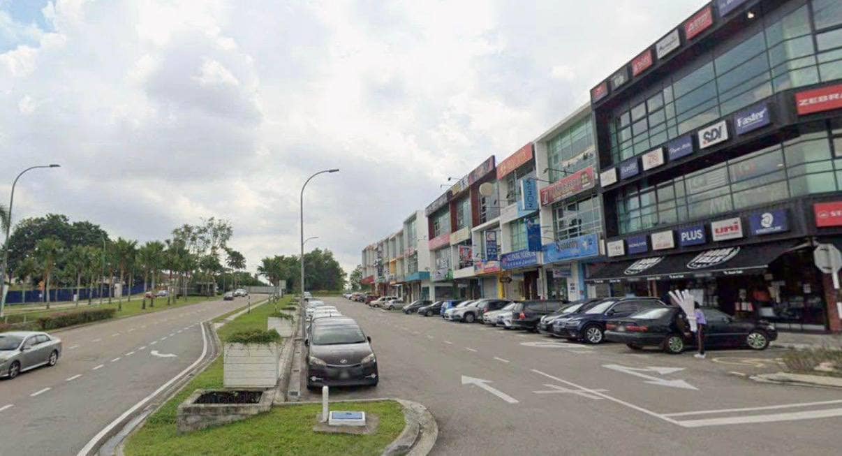 3-Storey Shoplot Bandar Dato Onn – photo 1