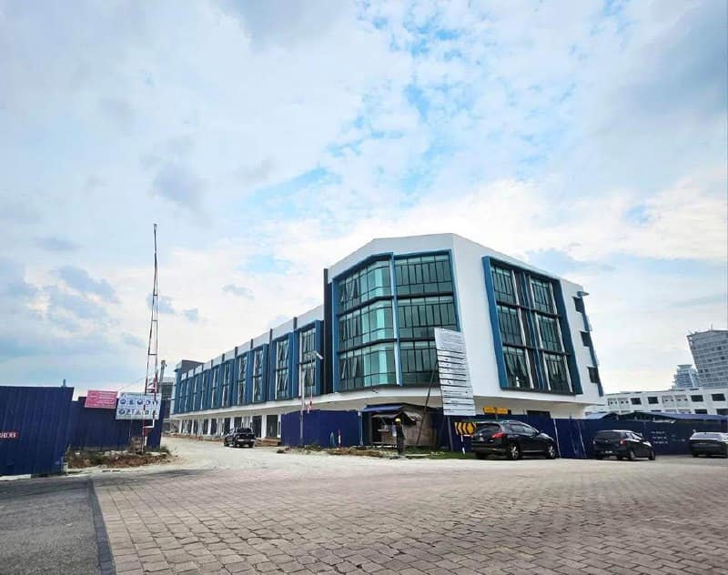 3-Storey Shop Permas Avenue – photo 1