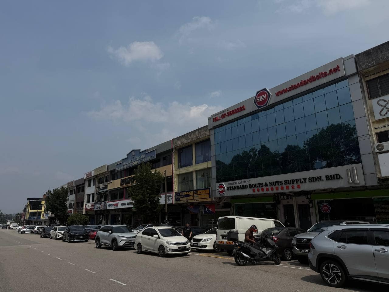 3 Storey Shoplot Ros Merah – photo 1