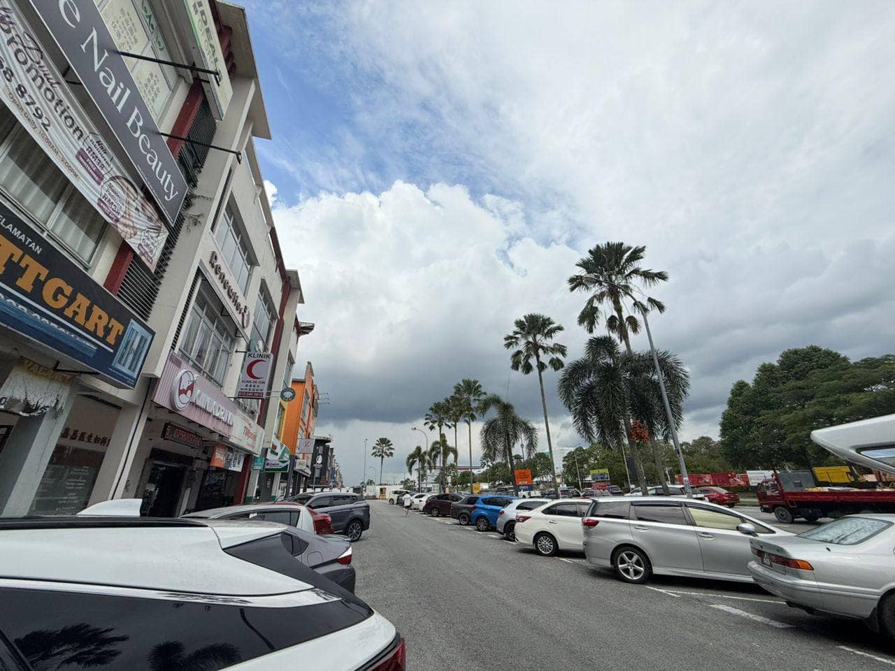 3-Storey Shop Lot Mutiara Mas @ Mutiara Rini – photo 1
