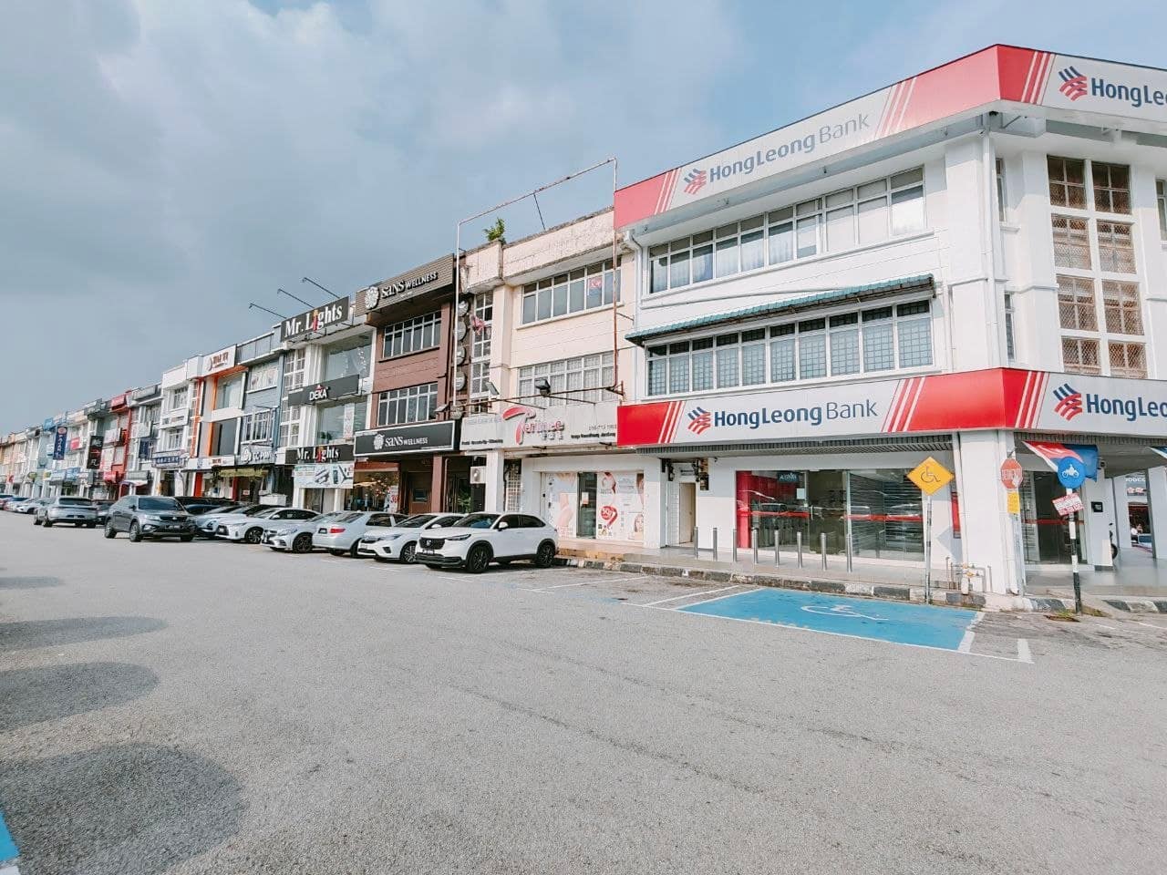 3-Storey Corner Shoplot Taman Nusa Bestari – photo 1