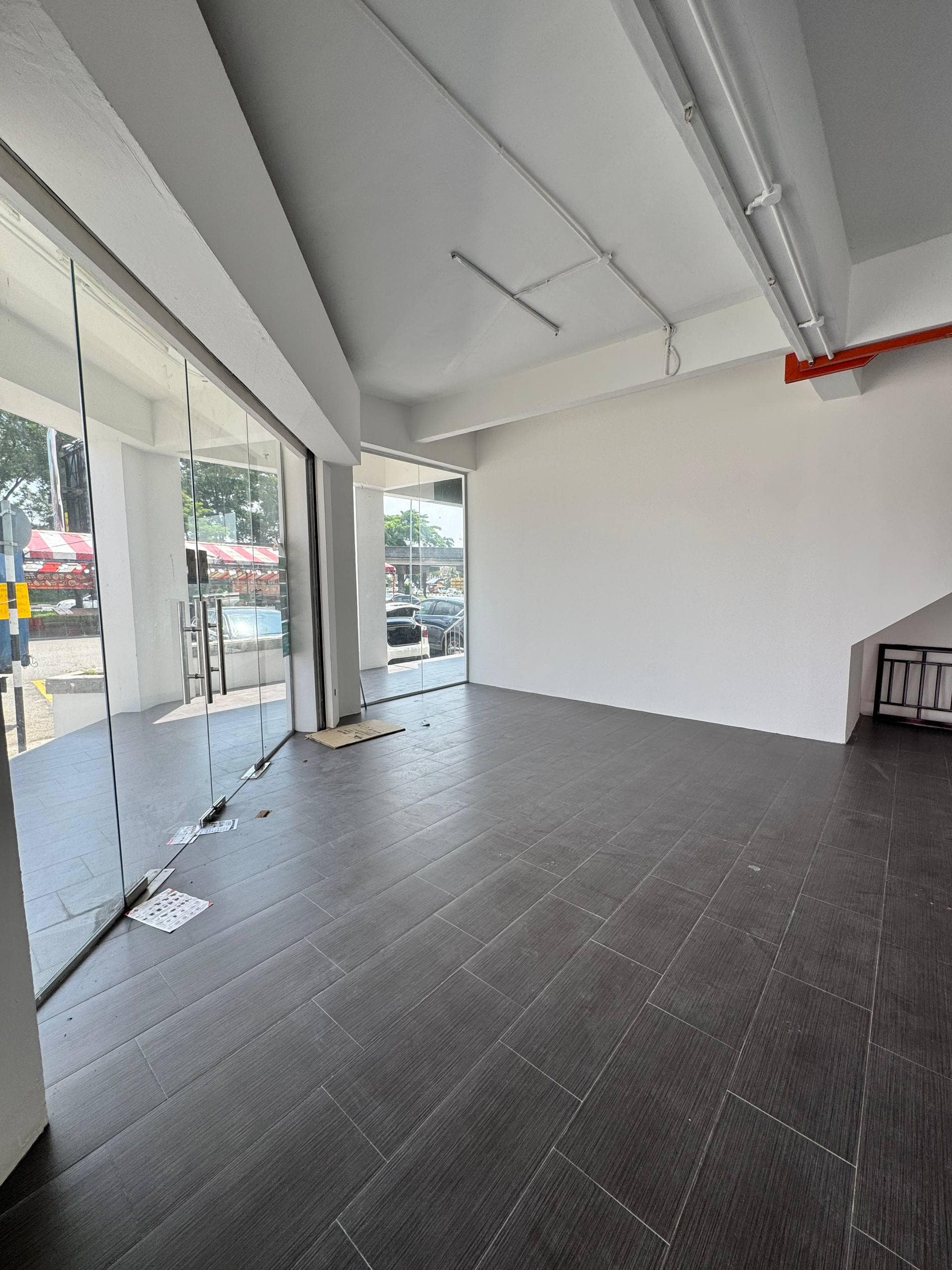 3-Storey Corner Shoplot Nusa Bestari – photo 1