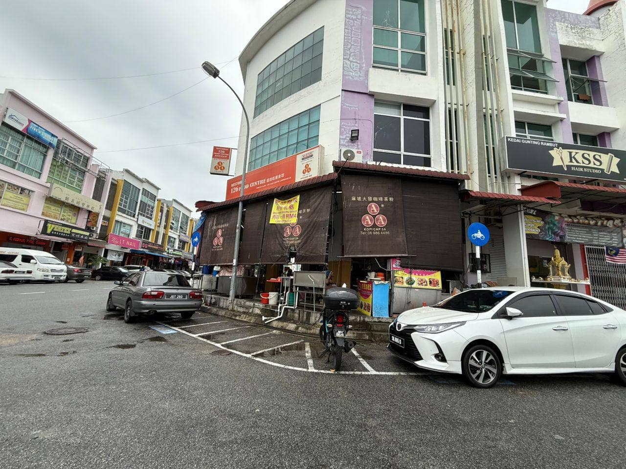 3-Storey Corner Shop Lot Mutiara Mas – photo 1