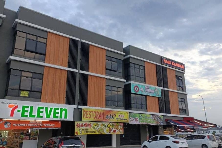 3-Storey Shop Office Taman Nusa Bestari – photo 1
