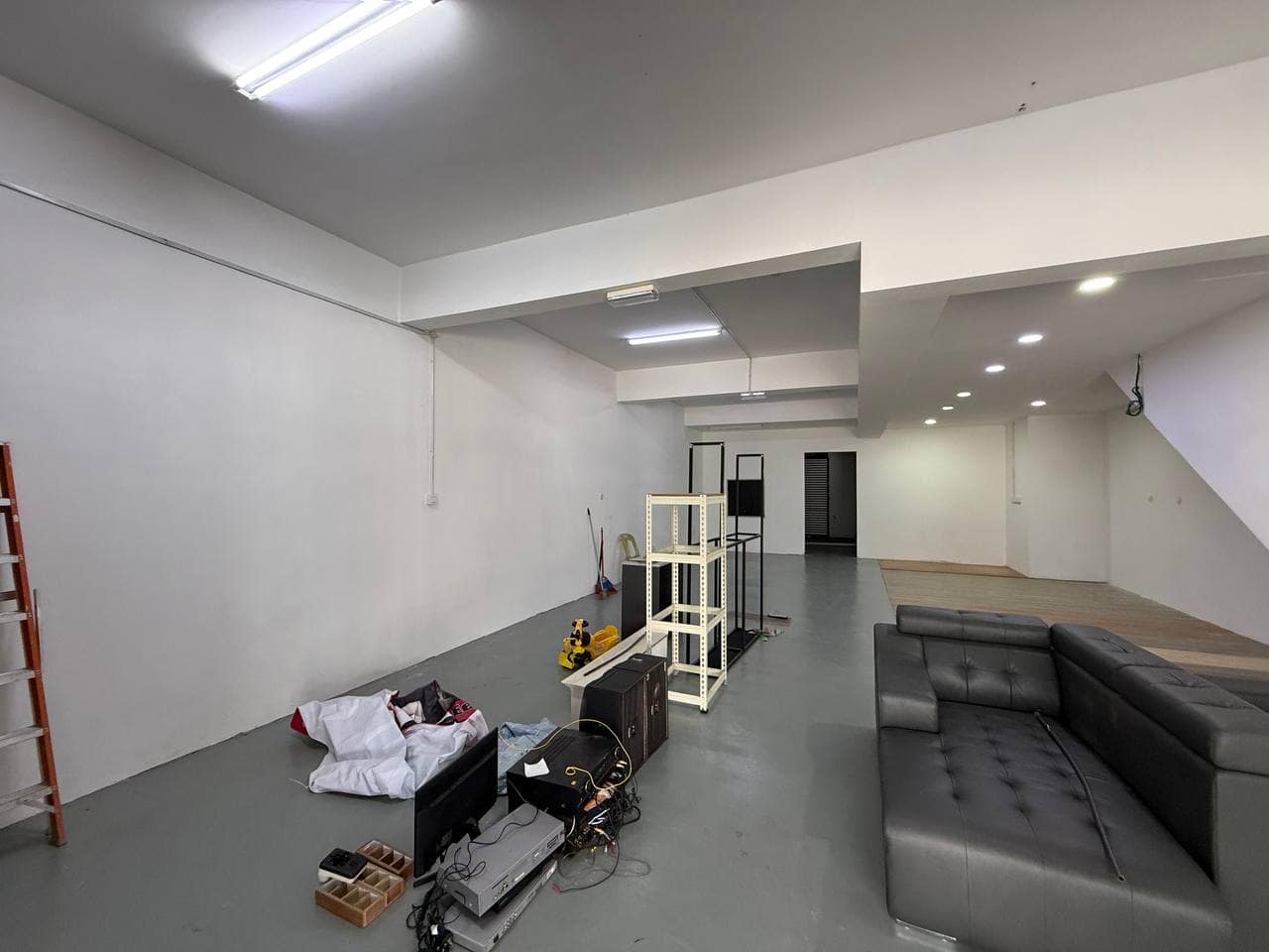 Sri Saujana Shop for RENT
(2830)
- Jalan SS2/6B
-… – photo 1