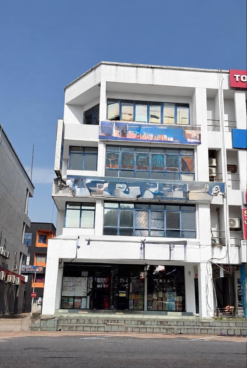 4-Storey Shoplot Permas Jaya – photo 1