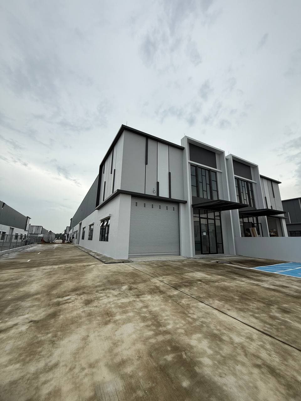 Single Storey Cluster Factory Eco Business Park 1 – photo 1