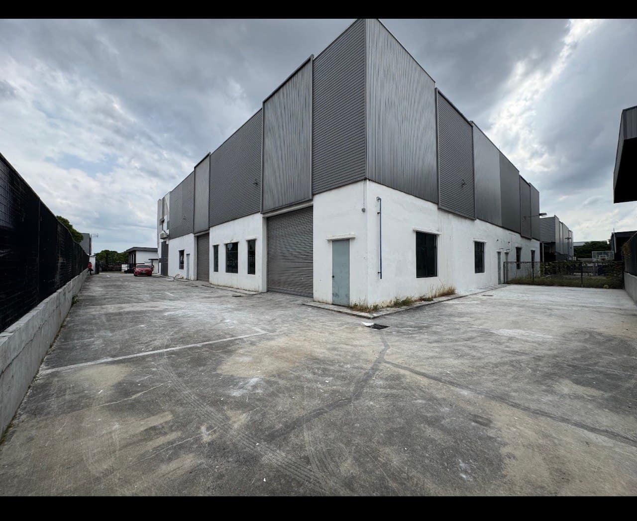 1.5 Storey Semi-D Factory Eco Business Park 1 Phase 1 – photo 1