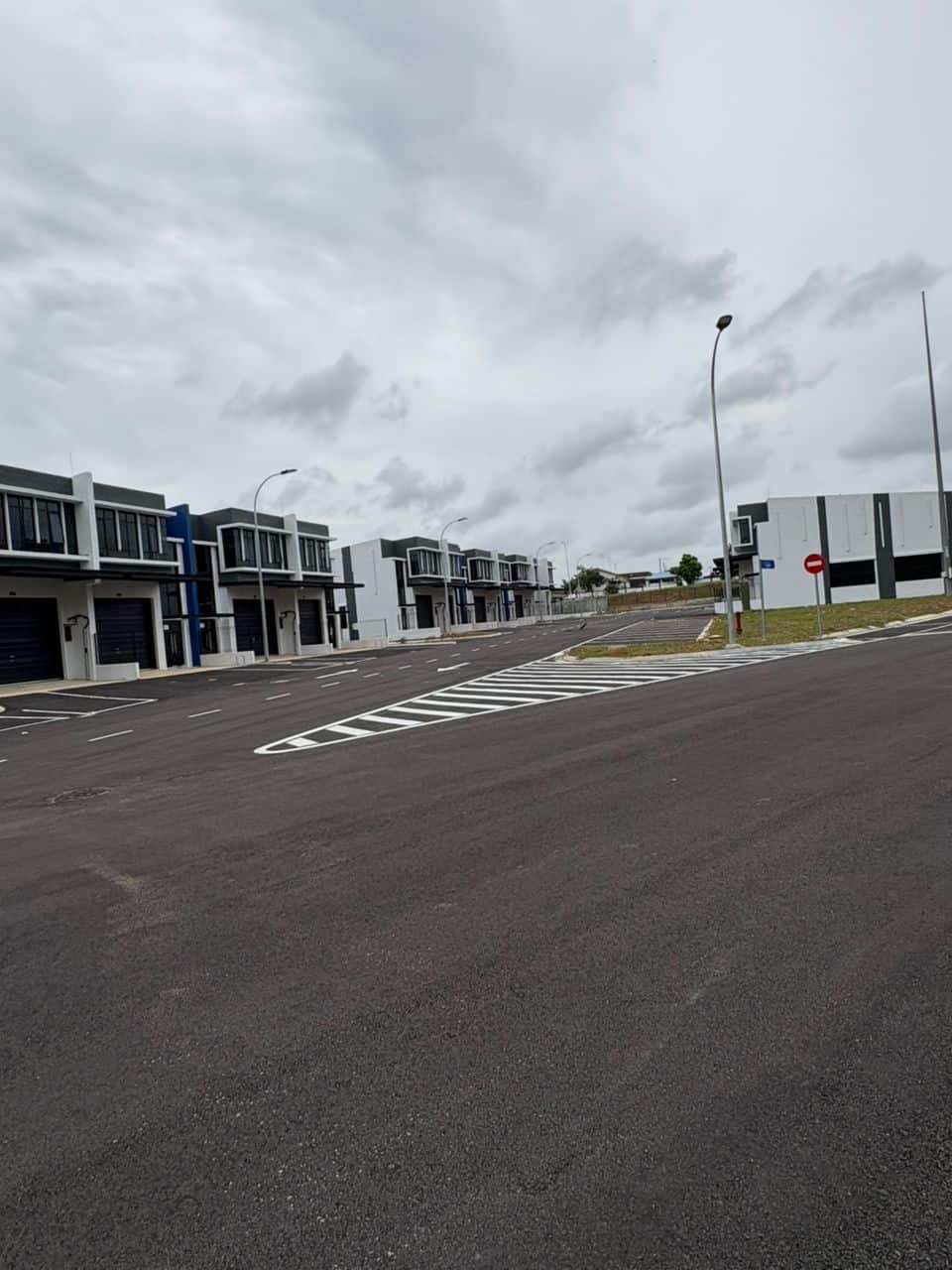 Single Storey Terrace Factory Empire Park
