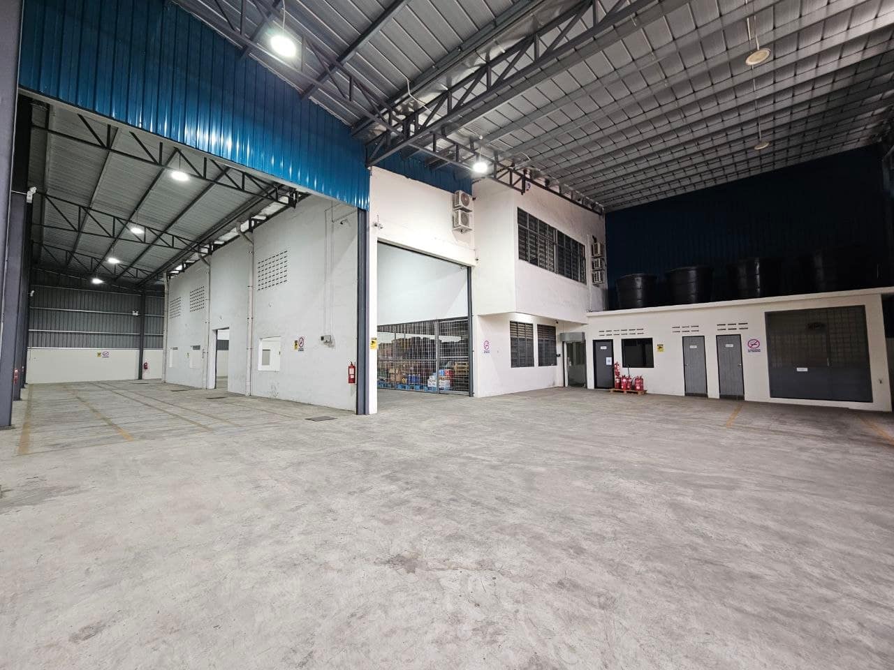 1.5 Storey Semi D Permas Jaya – photo 1