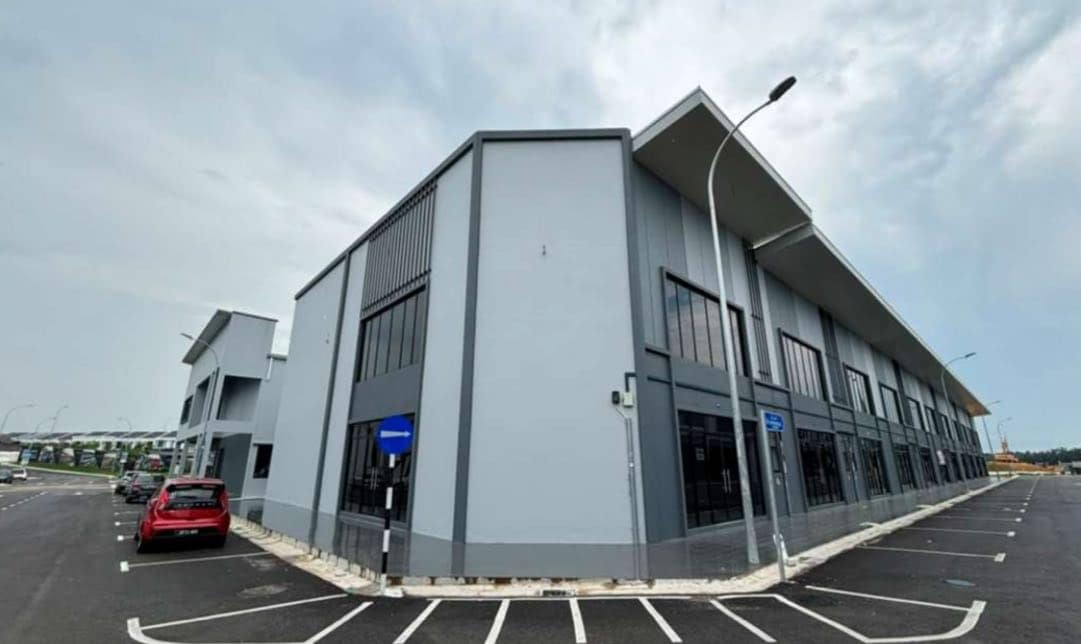 1.5-Storey Terrace Factory Indahpura Kulai (K-City) – photo 1
