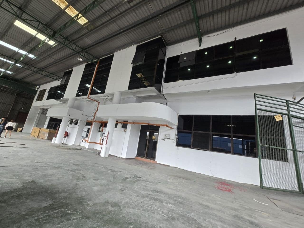1.5-Storey Semi-Detached Factory Desa Jaya – photo 1