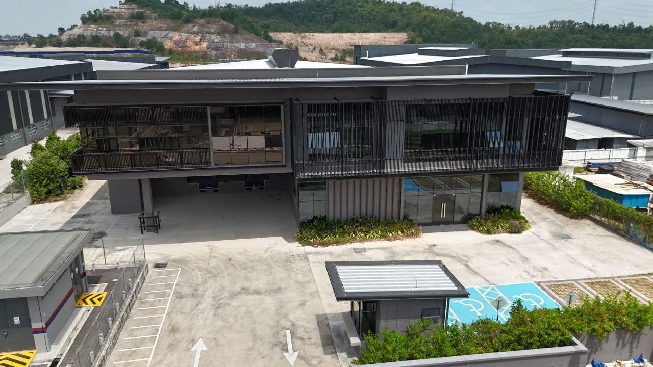 1.5 Storey Detached Factory SILC – photo 1