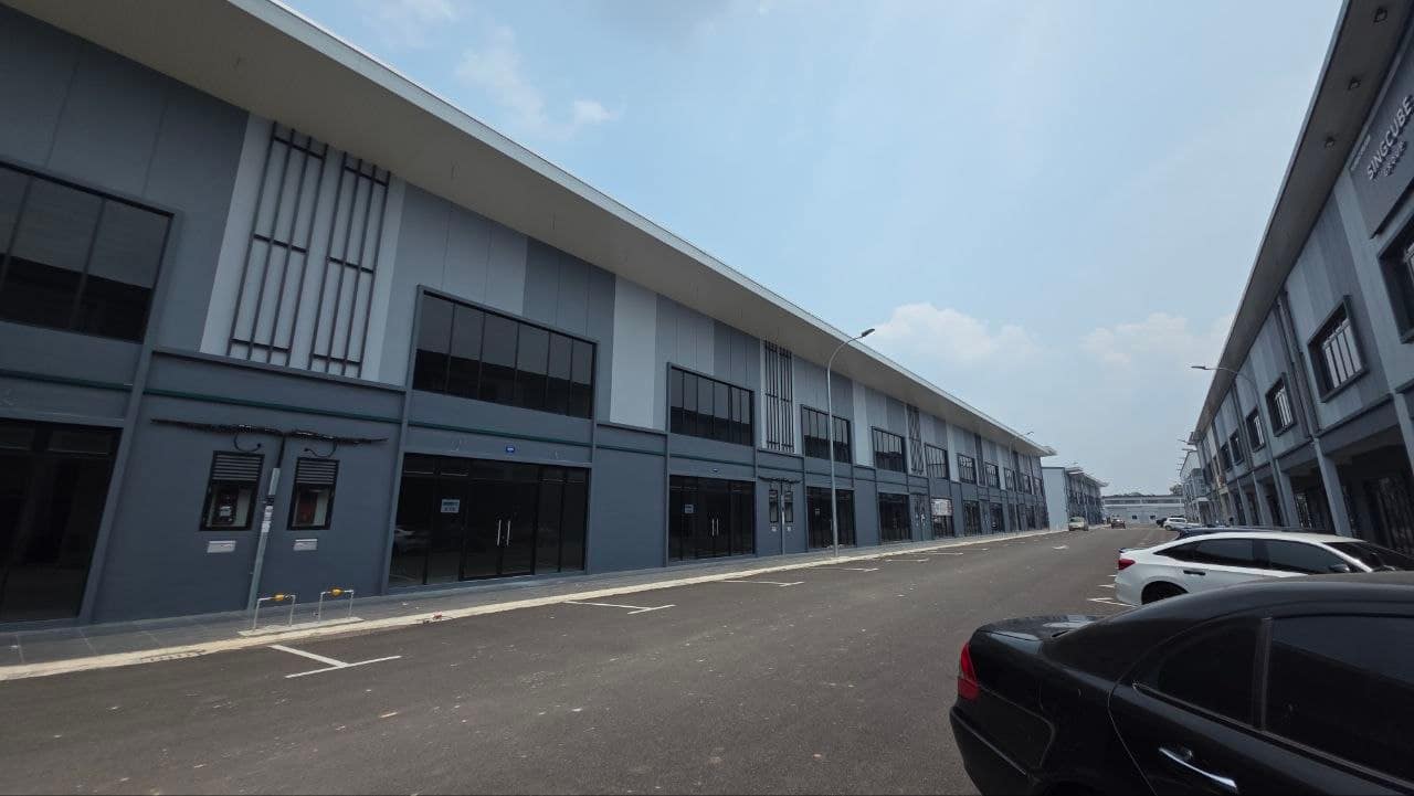 1.5-Storey Terrace Factory Indahpura Kulai (K-City) โ photo 1