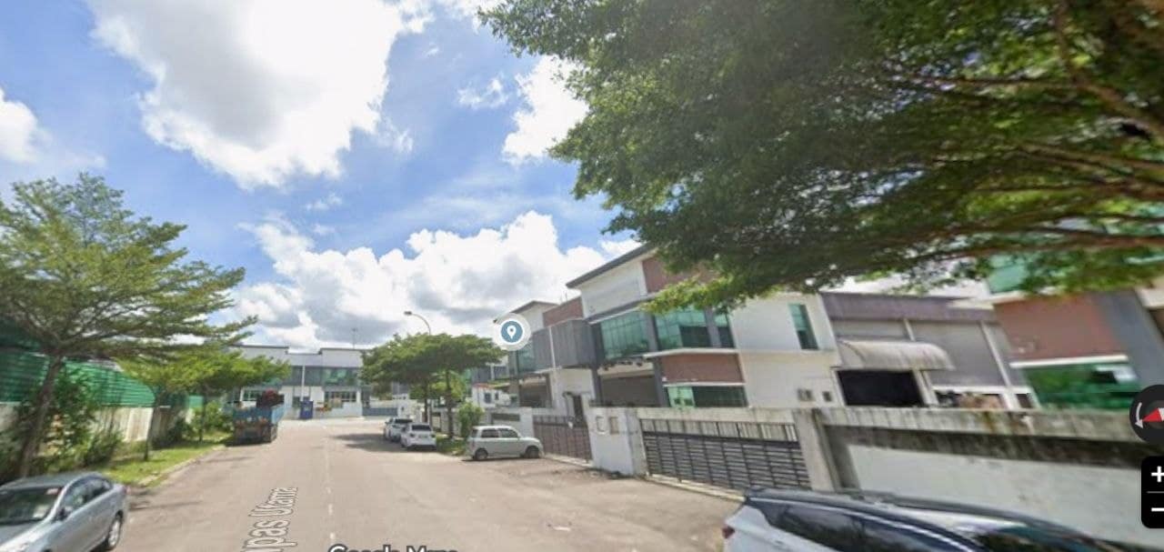 1.5 Storey Cluster Factory Jalan Kempas Utama – photo 1